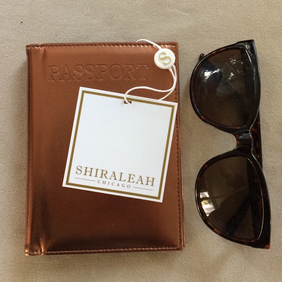 Passport holder - Picture 2 of 4