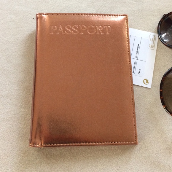 Shiraleah Handbags - Passport holder