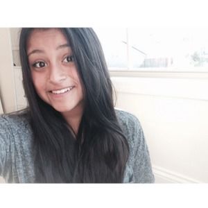 Meet your Posher, Mia