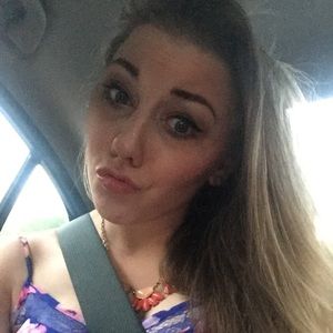 Meet your Posher, Carly