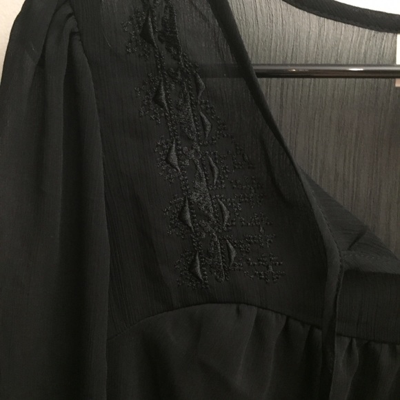 Sheer black top - Picture 3 of 3