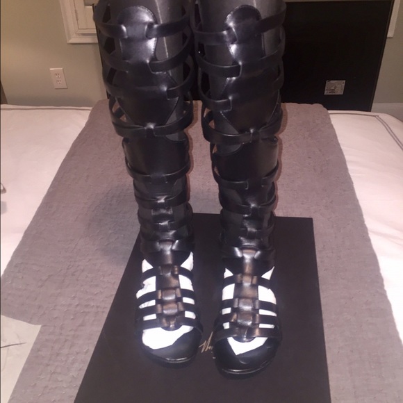 Giuseppe Zanotti "RARE & 100% Authentic" - Picture 2 of 4