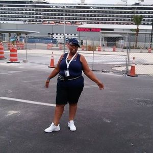Meet your Posher, Candis