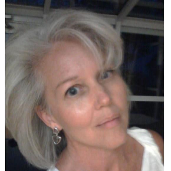 Meet your Posher, Eleanor - Picture 1 of 1