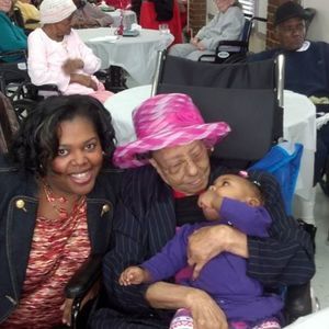 Meet your Posher, Alisa