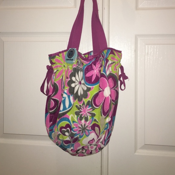 Bag with matching towel - Picture 1 of 3