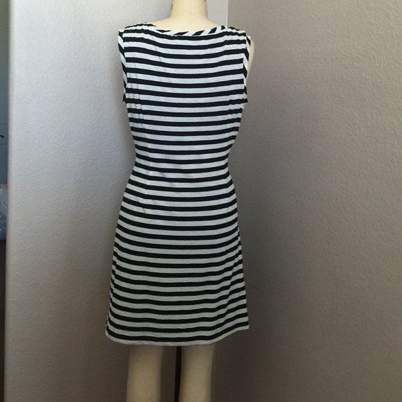 GUESS DRESS - Picture 2 of 4