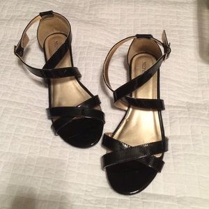 Black patent leather flats