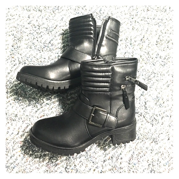 New combat boots never worn.