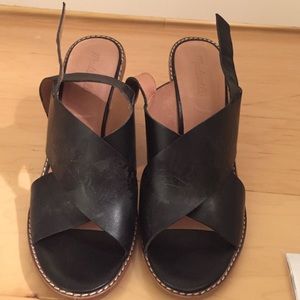 Black leather Madewell shoes