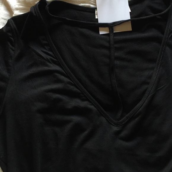 Choker crop top - Picture 2 of 4