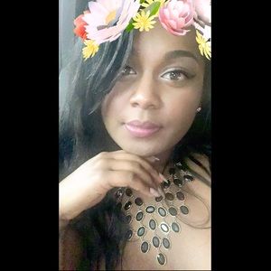 Meet your Posher, Lisette