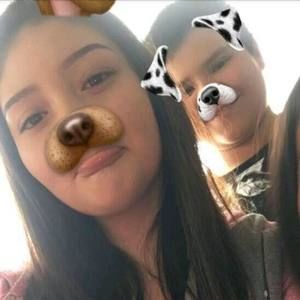 Meet your Posher, Emiłiø