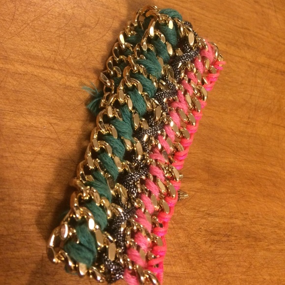 VS bracelet
