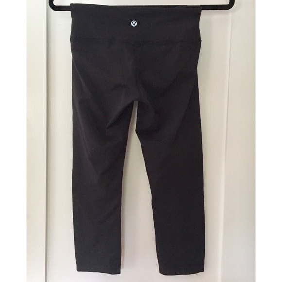 Lululemon black crop leggings - Small