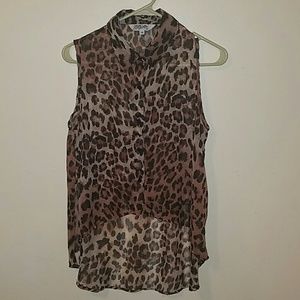 Womens sleeveless hi lo leopard print blouse