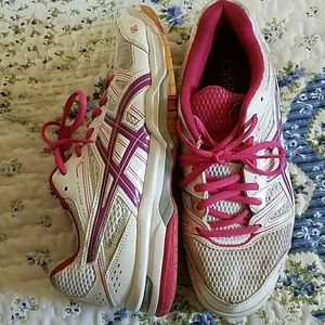 ASICS women's athletic shoe