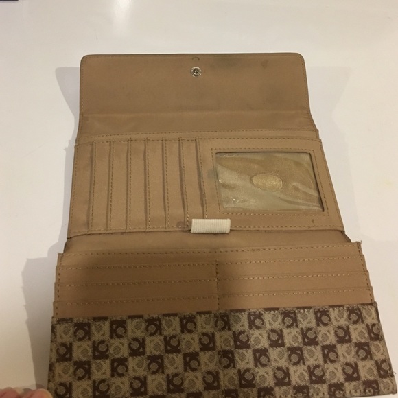 Liz Claiborne wallet - Picture 2 of 3