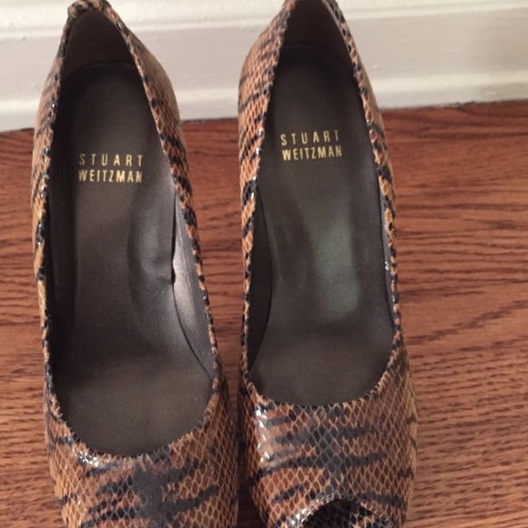 Authentic Stuart Weitzman shoes - Picture 1 of 4