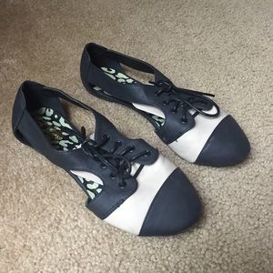 Cute t strap shoes