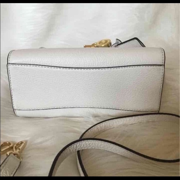MK Hamilton Traveler in White Pebbled Leather - Picture 3 of 11