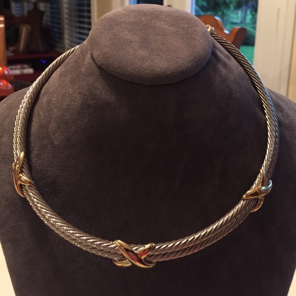 Cable Classic a Choker 15.5" L three gold X detail