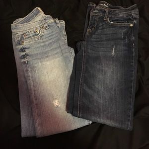2 pair of boot cut jeans in good condition