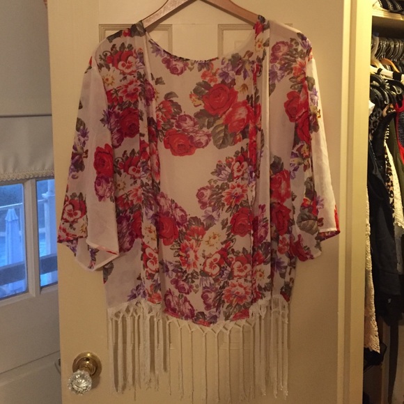 White & Red Floral Tassel Kimono - Picture 1 of 1