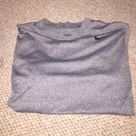 mens Nike shirt