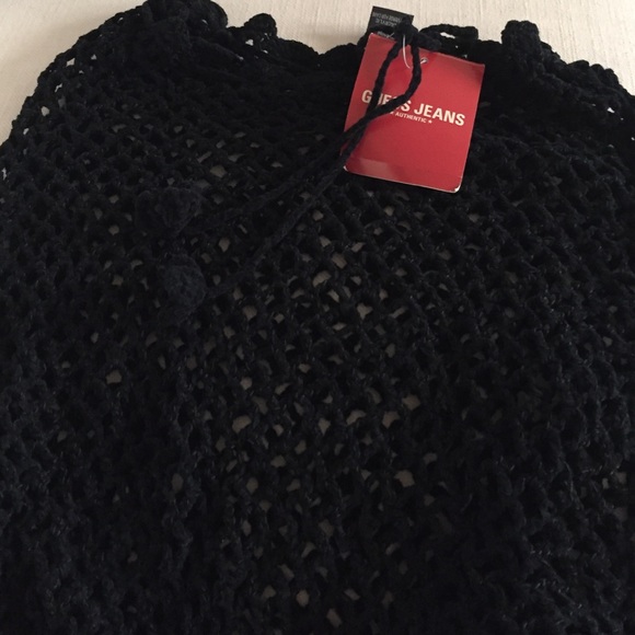 Poncho - Picture 2 of 3