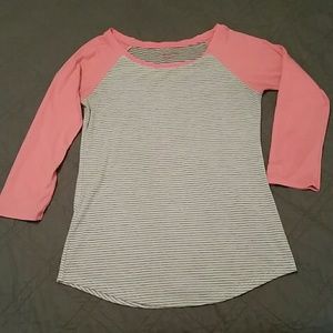 AE gray and coral tee