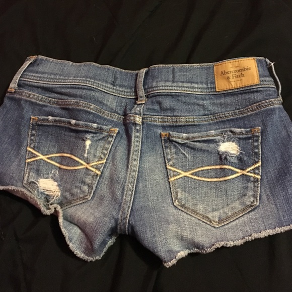 Abercrombie & Fitch shorts - Picture 3 of 3