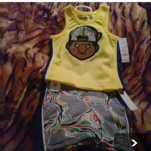Infant 3/6 month trukfit short set