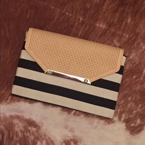 Stella and Dot City Slim Clutch