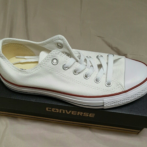 Converse Shoes - Unisex low top Chuck Taylor