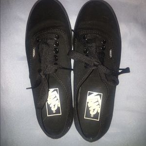 ☠️ BLACK VANS SHOES ☠️