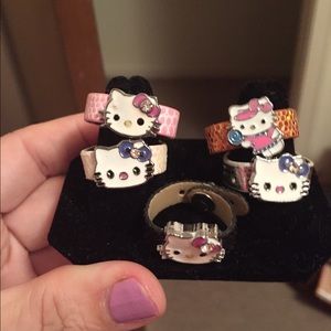 (5) Hello Kitty leather like band rings