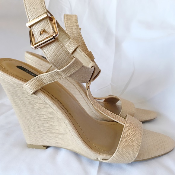 FOREVER 21 Nude Ankle Strap Wedges - Picture 3 of 4