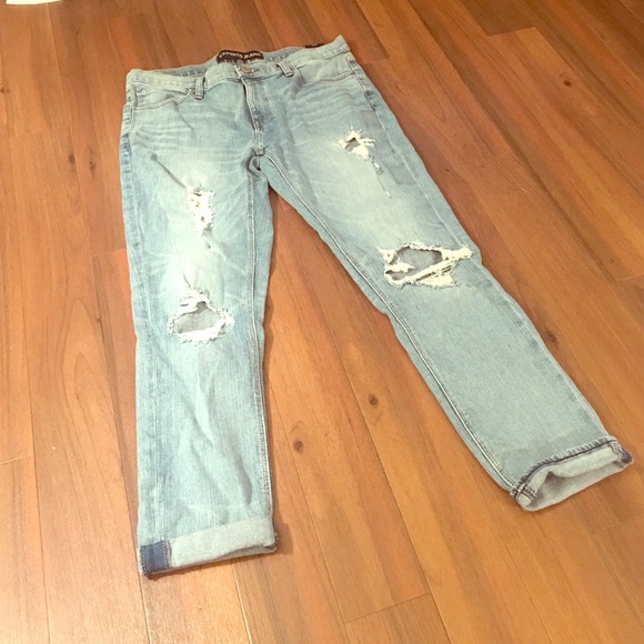 New with tags Girlfriend Jeans