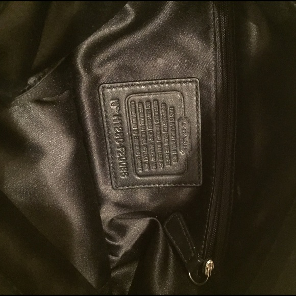 ▪️Black Coach Purse▪️ - Picture 3 of 3