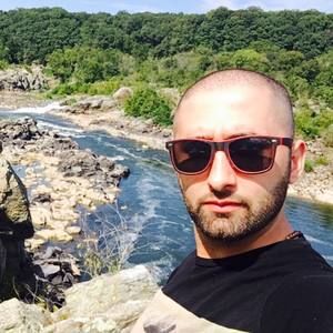 Meet your Posher, Hamzeh