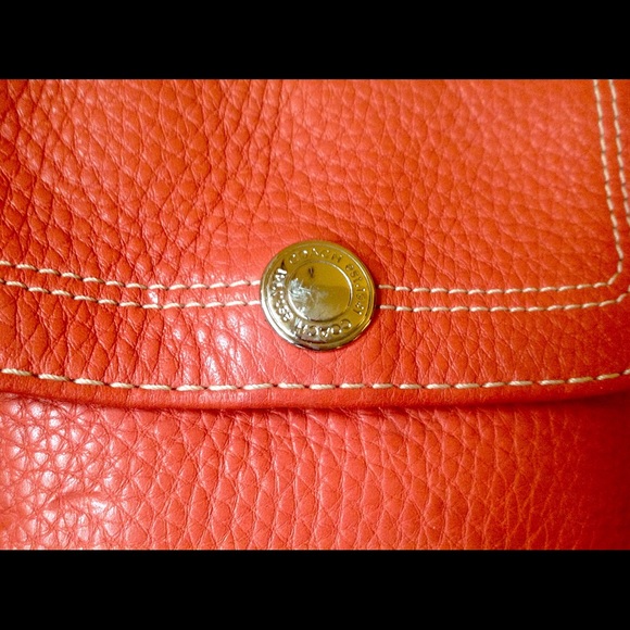 EUC Coach Coral pebbled leather Swingpack - Picture 4 of 4