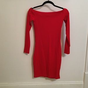 Off the shoulder red form fitting dress