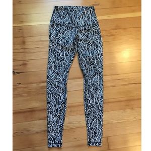 Lululemon Wunder Under leggings