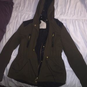 Zara Traufaluc outerwear Size M