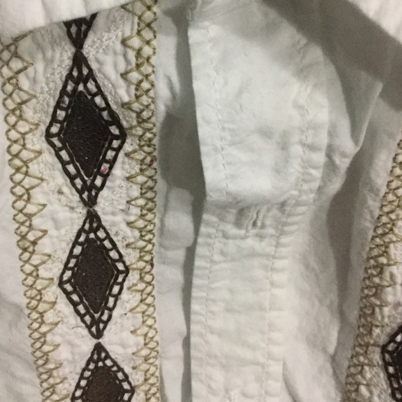 Buttoned down GapKids size 6-7 - Picture 3 of 3