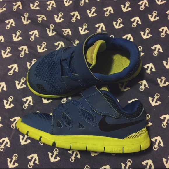 Nike toddler boy shoes