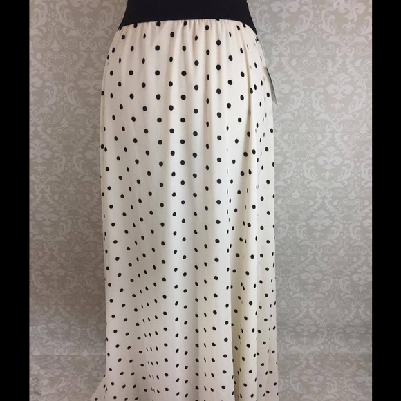 NWT LuLaRoe LUCY Skirt