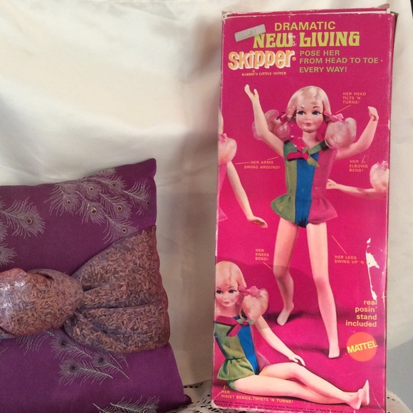 **AUTHENTIC 1969 COLLECTABLE BARBIE** - Picture 2 of 4