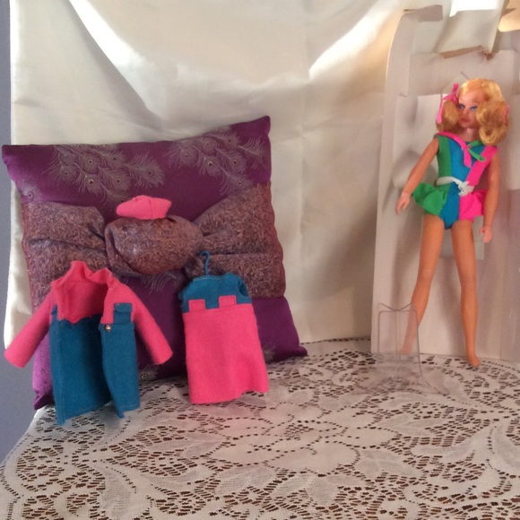 **AUTHENTIC 1969 COLLECTABLE BARBIE** - Picture 3 of 4